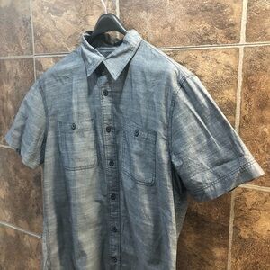 👕Gap Short Sleeve Button Up